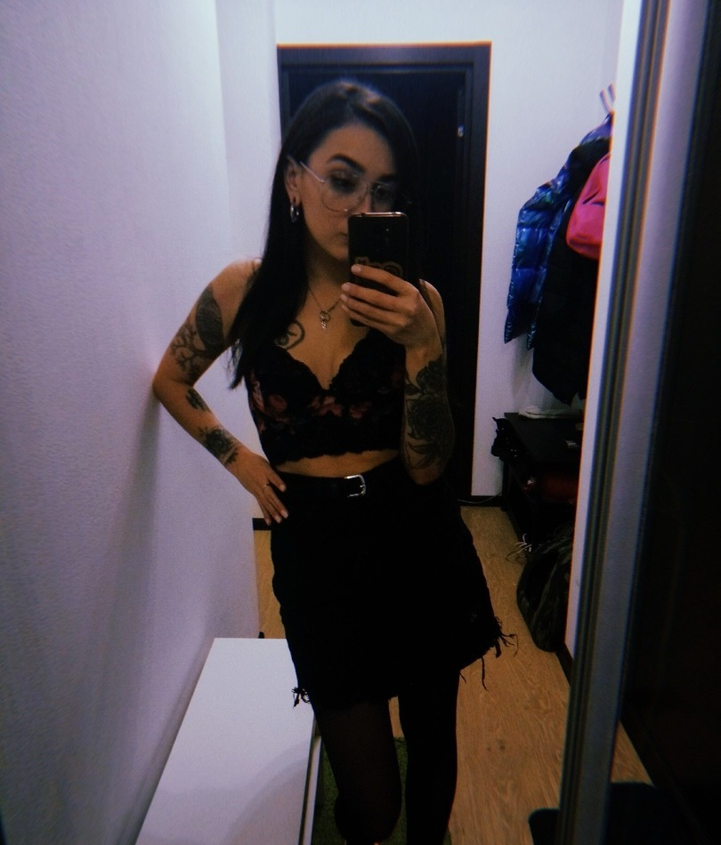 Инна привлекальеная девушка из Азова цена от 3500 руб