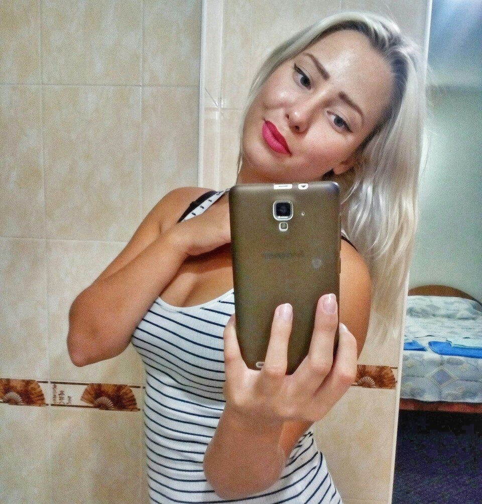 Светлана привлекальеная девушка из Азова цена от 3000 руб