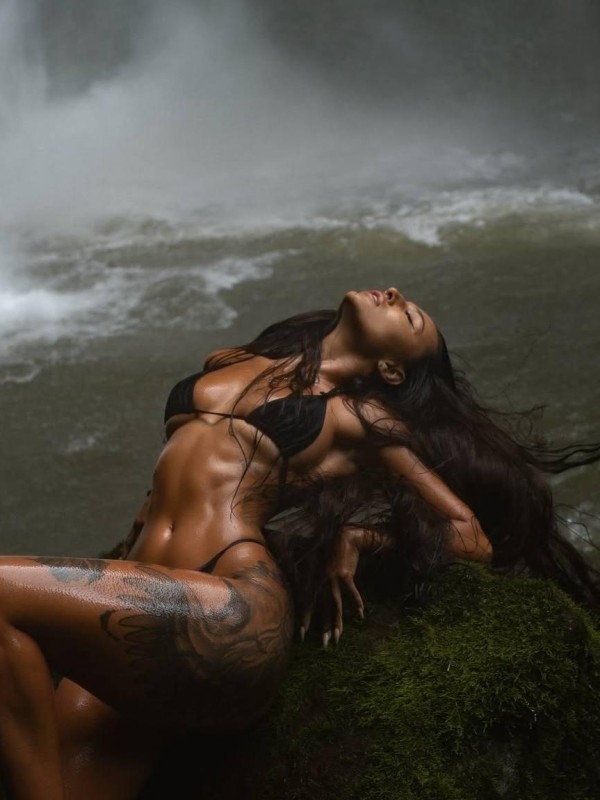 Катрин привлекательная девушка из Азова цена от 8000 руб